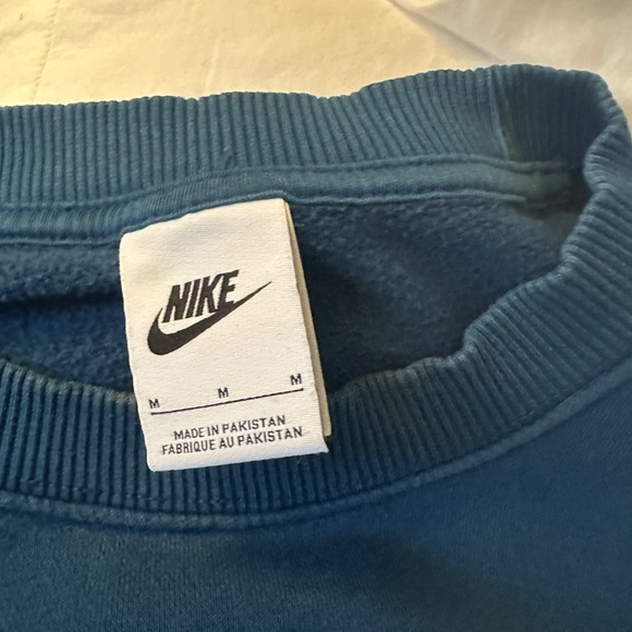 Nike Crew Neck Sweatshirt - SIze M - Picture 6 of 8